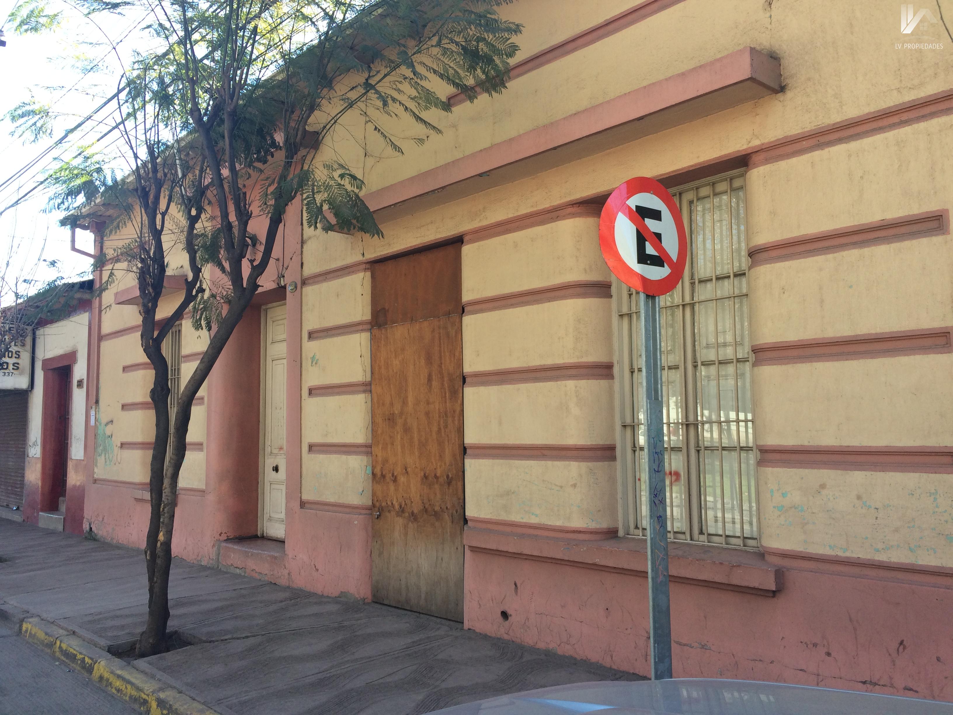 SE VENDE CASA AVDA CHACABUCO